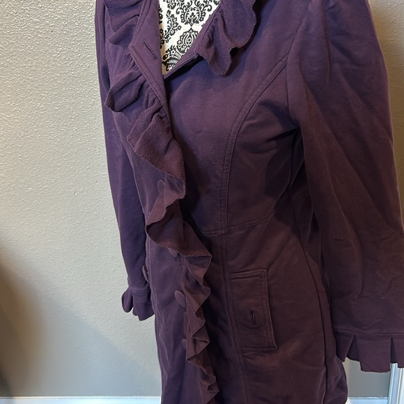 Kut from the Kloth Purple Ruffle Peacoat Trench Jacket Women's size Medium - Picture 3 of 8